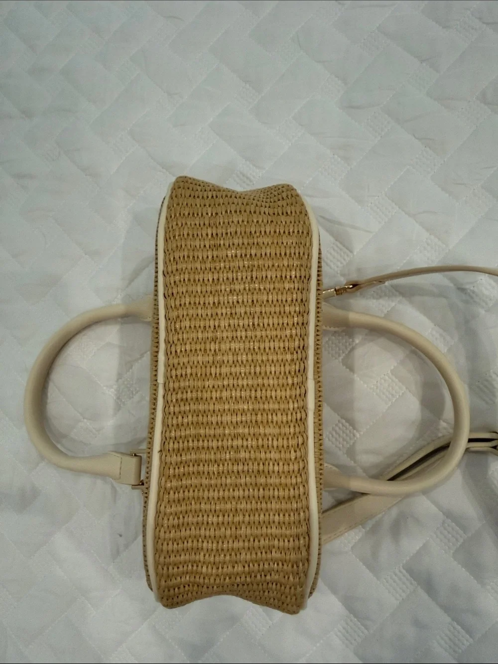 ~ Shiraleah ~ EUC ~ Ravello Cross-Body Bag in Natural